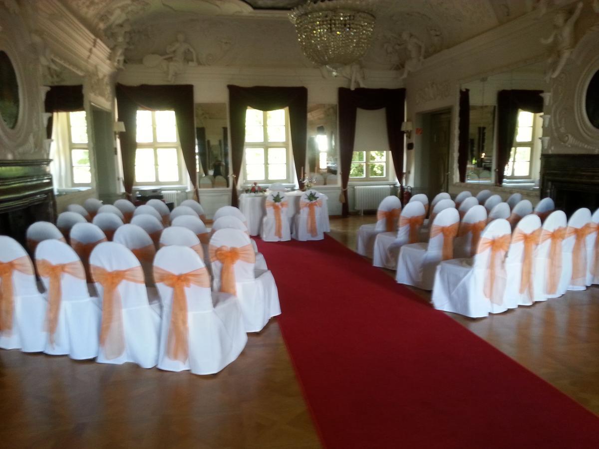Stadtschloss Hecklingen*** Exterior foto